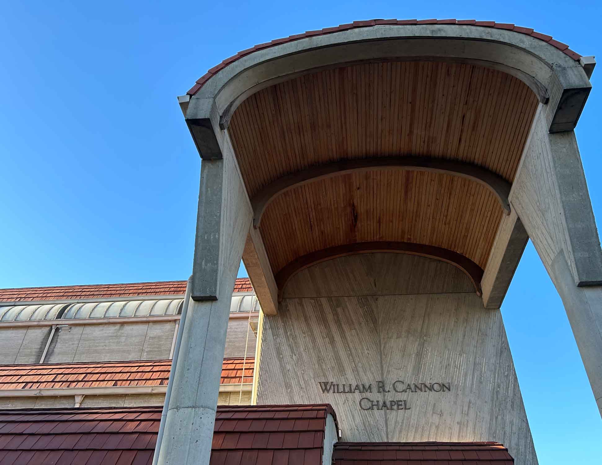 Candler School of Theology field trip image - Arch shape of the building entrance